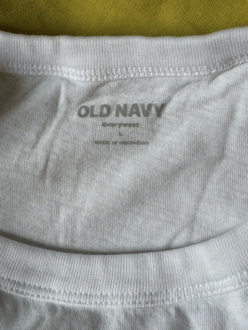 5 Assorted sz L T-Shirt Bundle - Picture 3 of 6